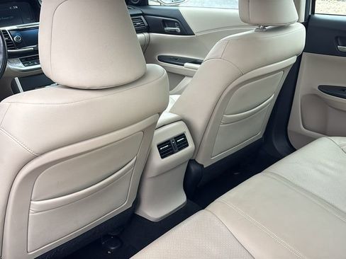 Used 2013 Honda Accord EX-L image 31