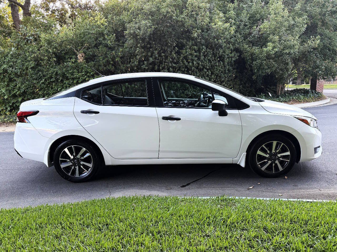 Used 2024 Nissan Versa S w/ S Plus Package FWD image 8