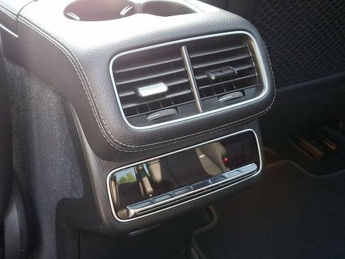 Used 2024 Mercedes-Benz GLS 450 4MATIC image 11