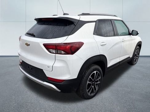 Used 2024 Chevrolet TrailBlazer LT w/ Convenience Package image 4