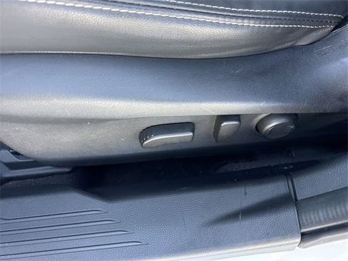 Used 2021 Subaru Outback Limited image 12