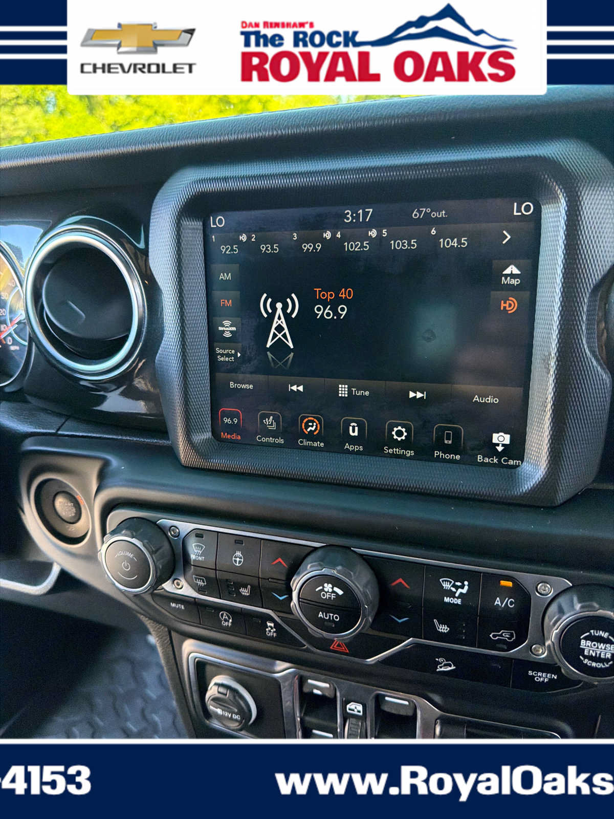 Used 2020 Jeep Wrangler Unlimited Sahara AWD/4WD image 42