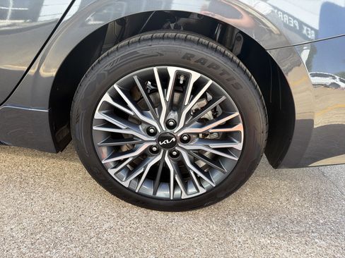 Used 2024 Kia Forte GT-Line w/ GT-Line Premium Package image 28