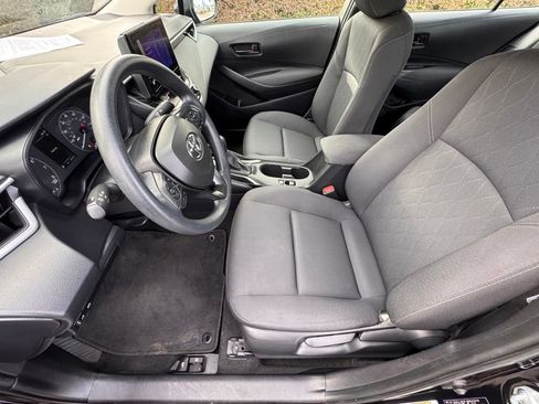 Used 2024 Toyota Corolla LE FWD image 11