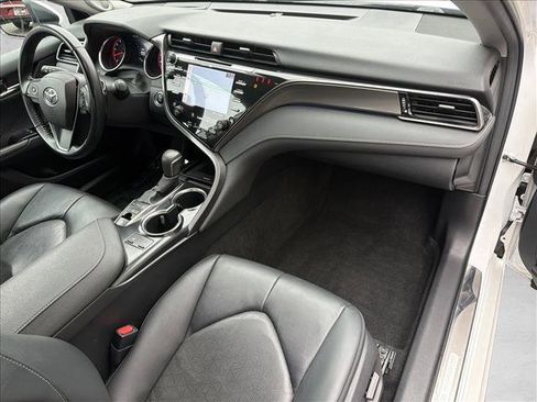 Used 2019 Toyota Camry XSE image 27