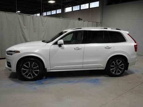 Used 2019 Volvo XC90 T6 Momentum w/ Protection Package Premier AWD/4WD image 15