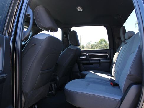 Used 2024 RAM 2500 Big Horn AWD/4WD image 12
