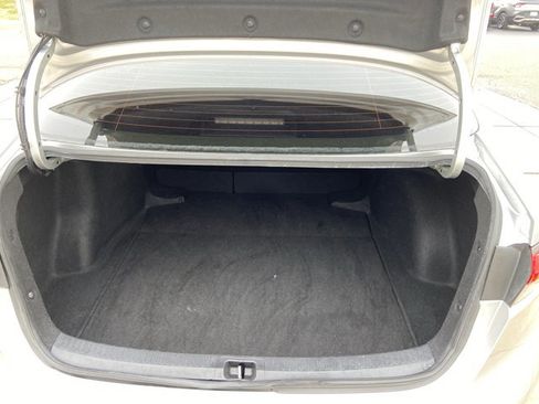 Used 2020 Toyota Corolla LE image 25