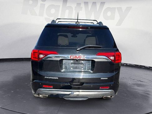 Used 2019 GMC Acadia Denali w/ Technology Package AWD/4WD image 4