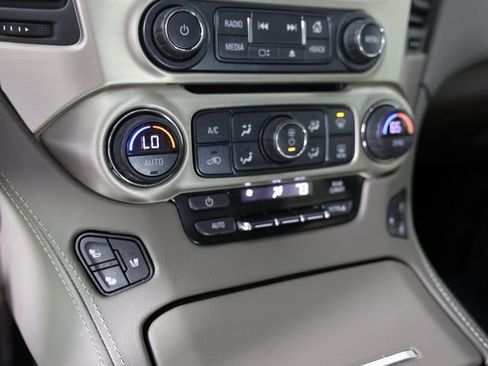 Used 2019 GMC Yukon Denali w/ Denali Ultimate Package image 19