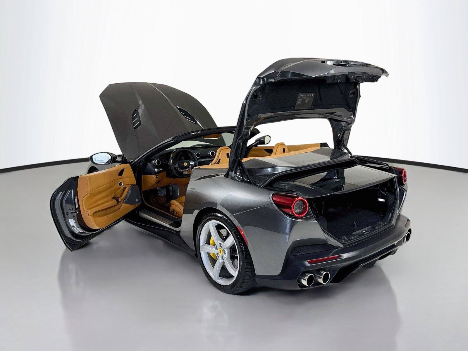 Used 2019 Ferrari Portofino RWD image 40
