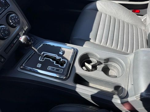 Used 2013 Dodge Challenger R/T image 27