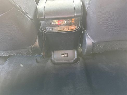 Certified 2023 Toyota Highlander L image 22