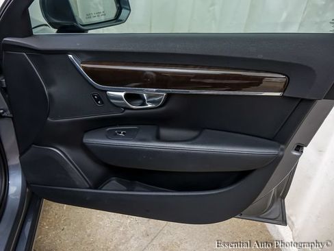 Used 2018 Volvo S90 T5 Momentum w/ Convenience Package AWD/4WD image 24