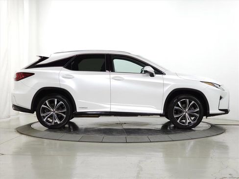 Used 2018 Lexus RX 450h AWD image 12