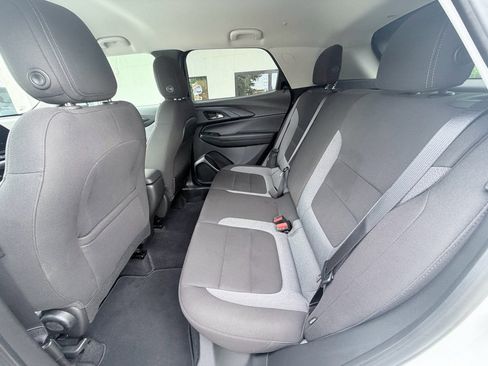 Used 2025 Chevrolet TrailBlazer LT w/ Driver Confidence Package AWD/4WD image 26