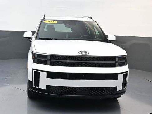 Used 2025 Hyundai Santa Fe Calligraphy FWD image 9
