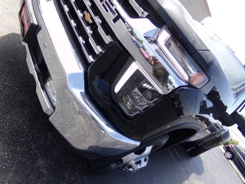 Used 2021 Chevrolet Silverado 3500 LTZ w/ LTZ Convenience Package AWD/4WD image 35