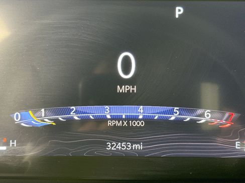 Used 2023 Jeep Grand Cherokee Altitude AWD/4WD image 12