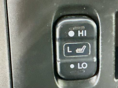 Used 2004 Honda Pilot EX image 24