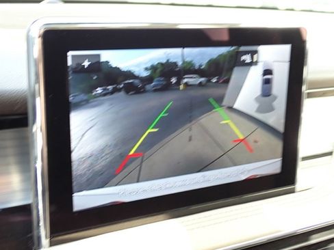 Used 2022 Lincoln Corsair AWD w/ Premium Package image 25