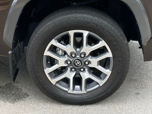 Used 2025 Toyota Tundra 1794 Edition AWD/4WD image 33