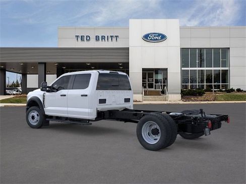 New 2025 Ford F450 XL w/ XL Chrome Package image 5