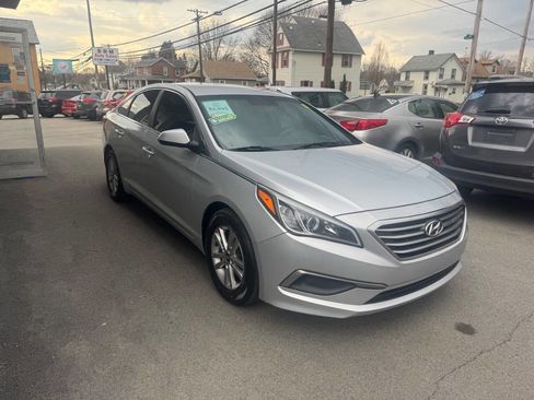 Used 2016 Hyundai Sonata SE image 6