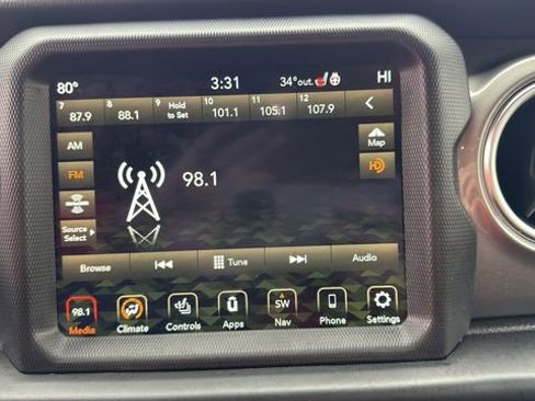 Used 2021 Jeep Wrangler Unlimited Sahara w/ Uconnect 4C Nav & Sound Group image 24