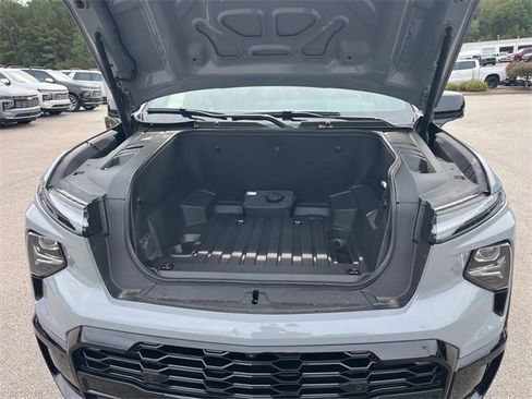 New 2025 Chevrolet Silverado EV RST image 35