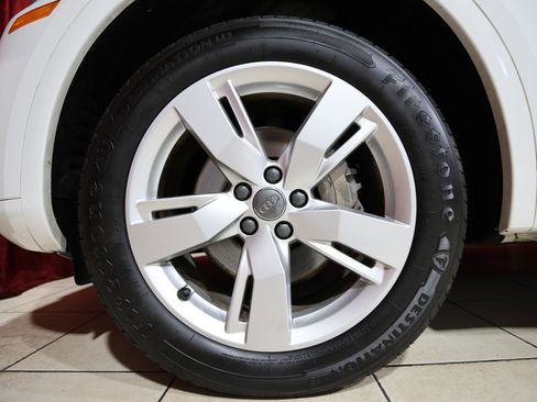 Used 2018 Audi Q5 2.0T Premium Plus w/ Premium Plus Package image 7