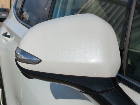 Used 2020 Hyundai Santa Fe Limited w/ Cargo Package image 12