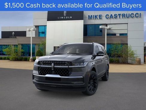 New 2025 Lincoln Navigator Reserve w/ Jet Appearance Package AWD/4WD image 2