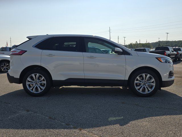 Used 2022 Ford Edge Titanium AWD/4WD image 7