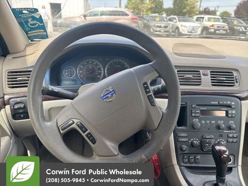 Used 2004 Volvo S80 2.5T AWD/4WD image 10