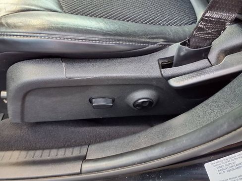 Used 2017 Dodge Journey Crossroad FWD image 15