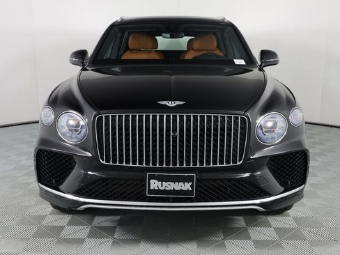 Certified 2023 Bentley Bentayga Extended Wheelbase image 7