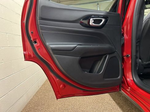 Used 2022 Jeep Compass Limited image 14