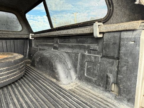 Used 2003 Chevrolet Silverado 2500 LS w/ Skid Plate Package image 40