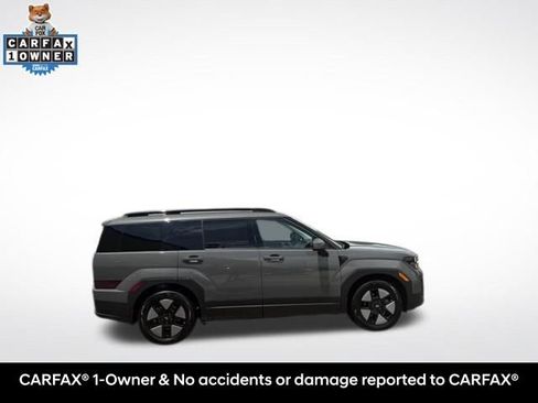 Used 2025 Hyundai Santa Fe SEL FWD image 2