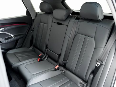 New 2025 Audi Q5 Premium image 22