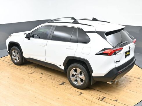 Used 2025 Toyota RAV4 LE AWD/4WD image 43