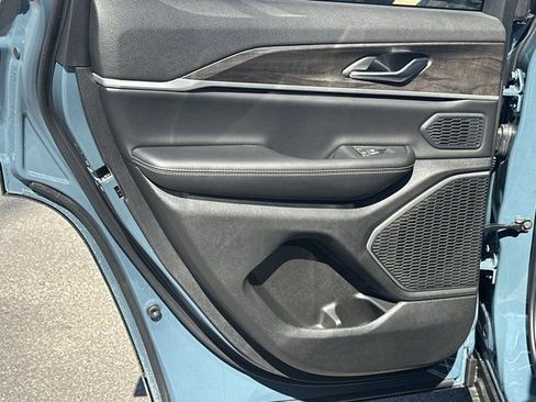 New 2026 Jeep Grand Cherokee Limited image 22