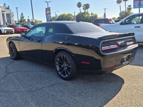 Certified 2023 Dodge Challenger R/T Scat Pack RWD image 5