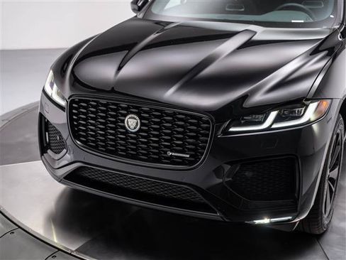 New 2025 Jaguar F-PACE R-Dynamic S AWD/4WD image 9