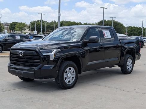 Used 2025 Toyota Tundra SR AWD/4WD image 10