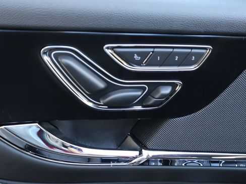 Used 2025 Lincoln Corsair Grand Touring w/ Equipment Group 302A image 14