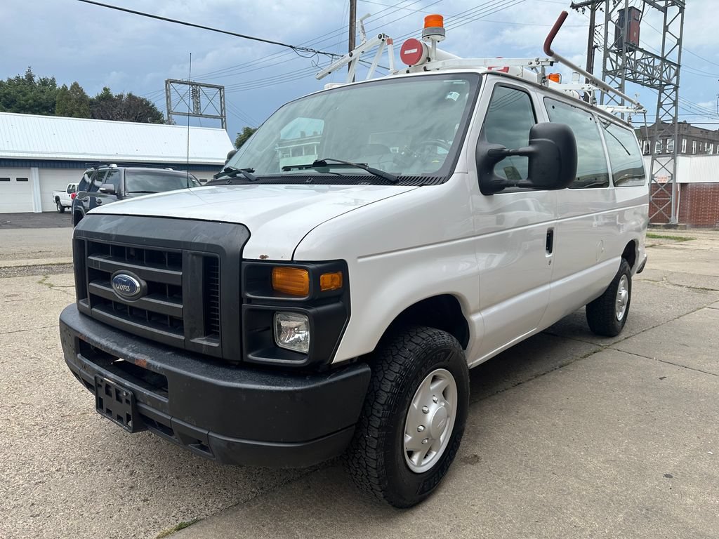 Used 2008 Ford E-350 and Econoline 350 Super Duty RWD image 1