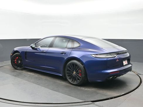 Used 2021 Porsche Panamera GTS w/ Premium Package image 5