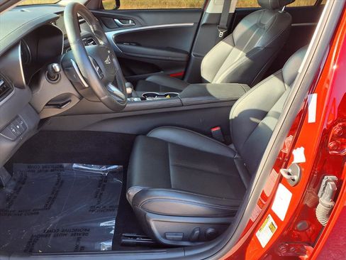 Used 2023 Genesis G70 2.0T image 26